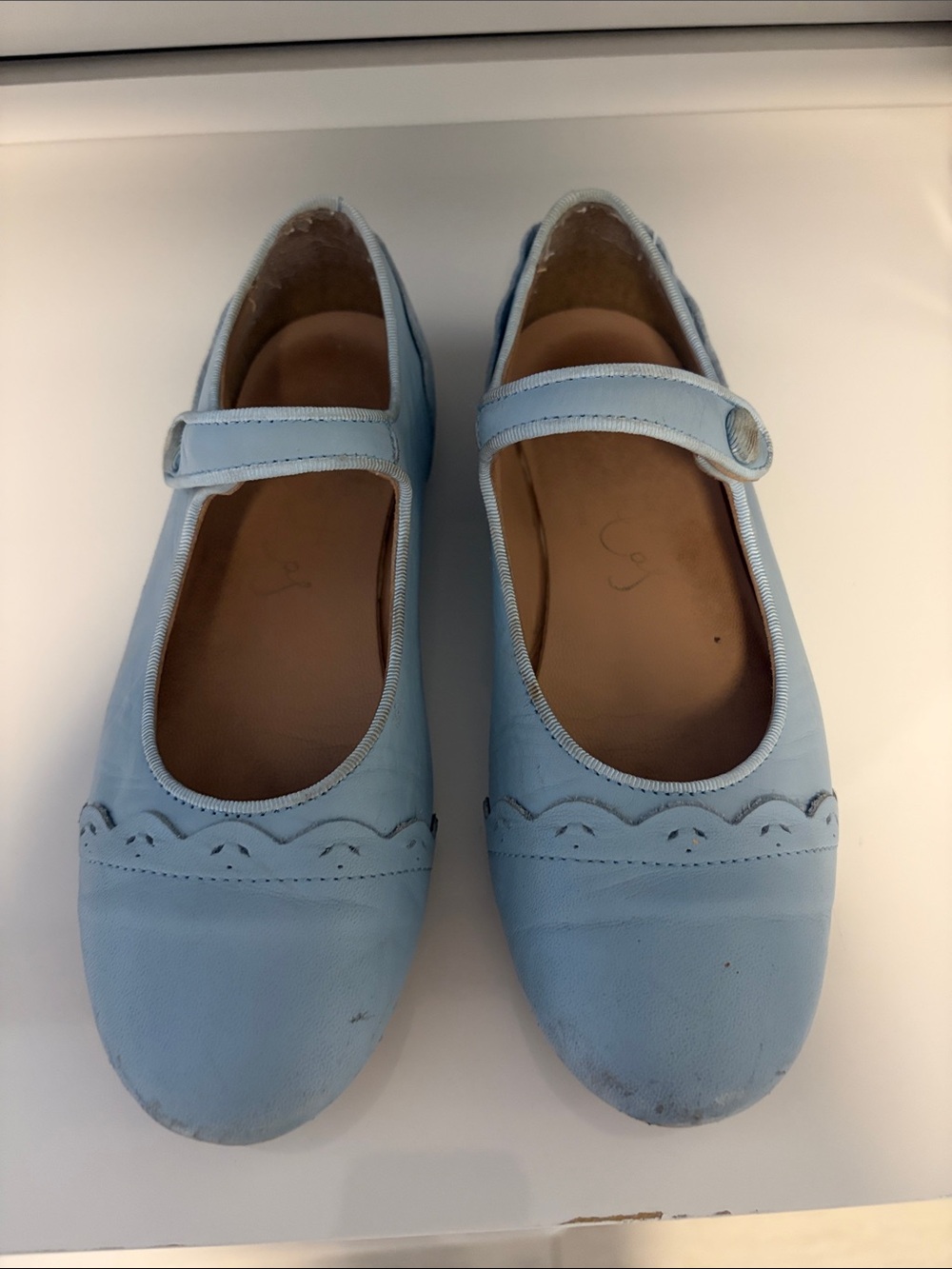 Girls' Light Blue Mary Jane Dress Shoes with Scallop Detail Size 34